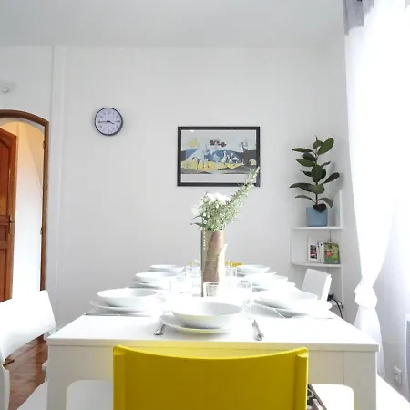 Square-bnb - Duplex A 10min De Disneyland Paris فندق مبيت وإفطار مونتِفرا