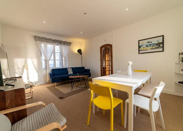 Alojamento de Acomodação e Pequeno-almoço Square-bnb - Duplex à 10min De Disneyland Paris *